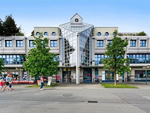 Attraktive Verkaufsfläche im Mergele Center zu vermieten