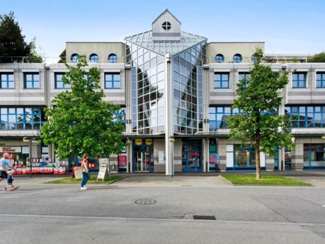 Attraktive Verkaufsfläche im Mergele Center zu vermieten
