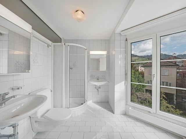 Attraktive, zentral gelegene 5.5 Zimmer Wohnung | dreamo. Ch