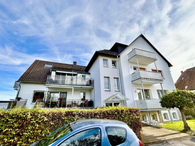 Attraktive 3,5 Zimmer Etagenwohnung in Kurparknähe mit Garage
