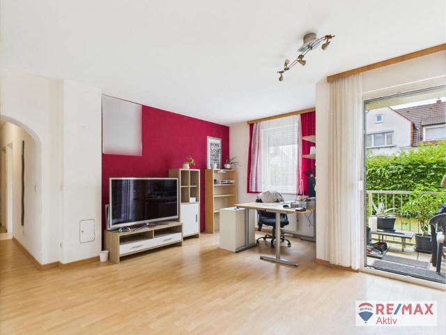 Attraktive 3,5 Zimmer Wohnung mit Balkon und Carport Bahnhofsnähe!
