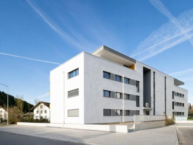 Attraktive 3½ Zimmer Wohnung im Erdgeschoss