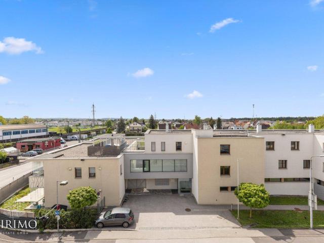 Attraktive 3 Zimmer Wohnung mit Balkon und Tiefgaragenplatz in zentraler Lage von Traun