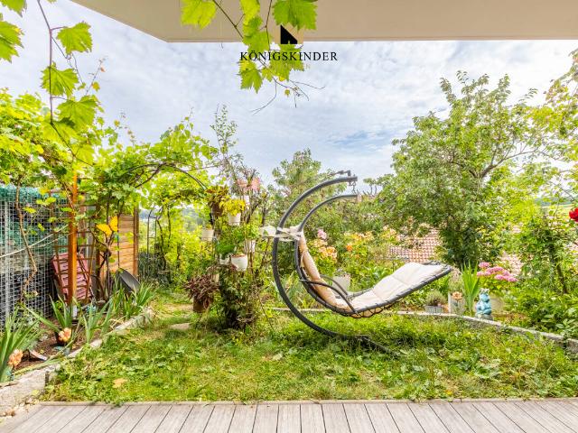 Attraktive 3 Zimmer Wohnung mit Gartenanteil in ruhiger Lage in kleiner Wohneinheit in Flacht