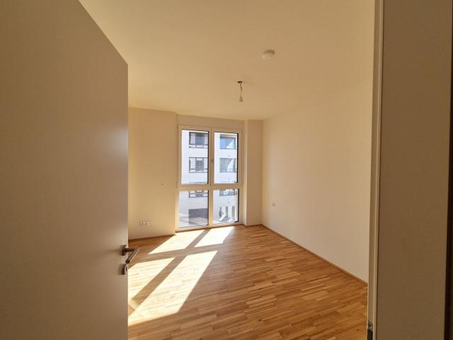Attraktive 3 Zimmer Wohnung mit Loggia in Moderner Siedlung zu Top Preis
