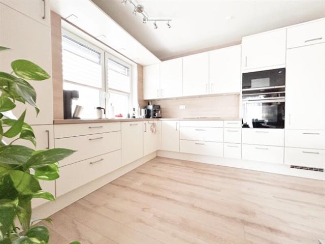 Attraktive 3 Zimmer Wohnung mit Terrasse in ruhiger Lage von Bad Deutsch Altenburg – inklusive 2 Kfz Stellplätze