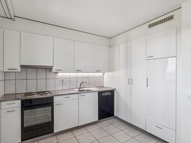 Attraktive 4.5 Zimmerwohnung mit Aussicht, Lift & Tiefgarage