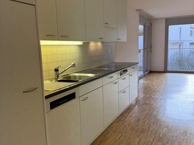 Attraktive 4.5 Zimmerwohnung an ruhiger Wohnlage in Küttigen