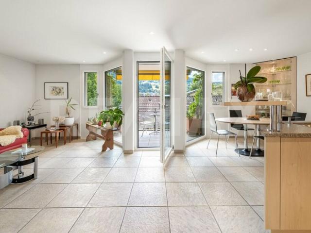 Attraktive 4½ Zimmer Wohnung im Herzen von Horw