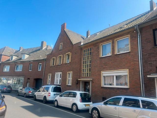 Attraktives 4 Familienhaus in Emmerich Solide Kapitalanlage