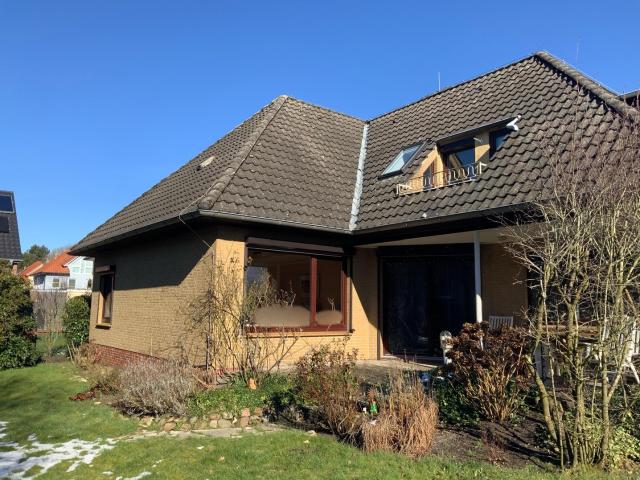 ATTRAKTIVES 2 GESCHOSSIGES ARCHITEKTENHAUS, Winkelbungalow, 26131 OLDENBURG EVERSTEN