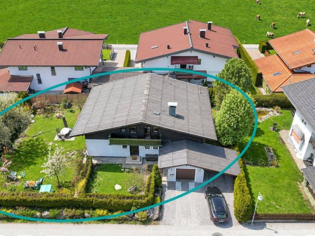 Attraktives Wohnhaus mit zwei Einheiten in ruhiger Lage von Itter