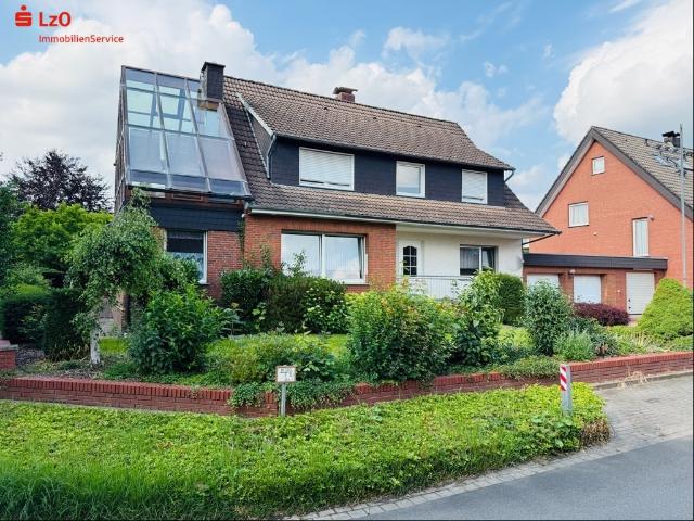Attraktives Zweifamilienhaus in ruhiger Siedlungslage in Bad Iburg Sentrup