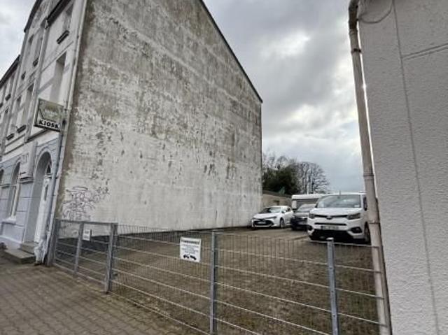 Attraktives Baugrundstück in begehrter Lage Ideal für Ein oder Mehrfamilienhaus 579 m² Grdfl