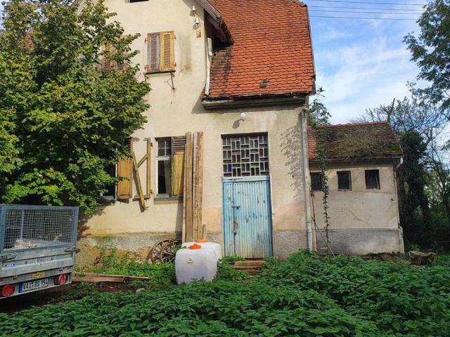 Attraktives, charmantes Grundstück mit Bestandsgebäude 916 qm