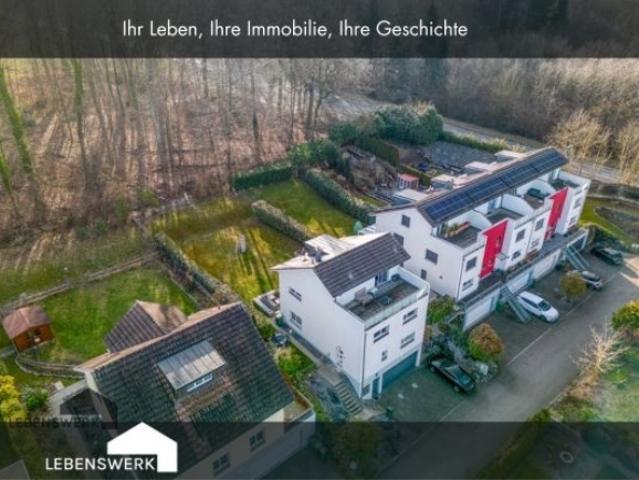 Attraktives Einfamilienhaus am Waldrand an familienfreundlicher Lage