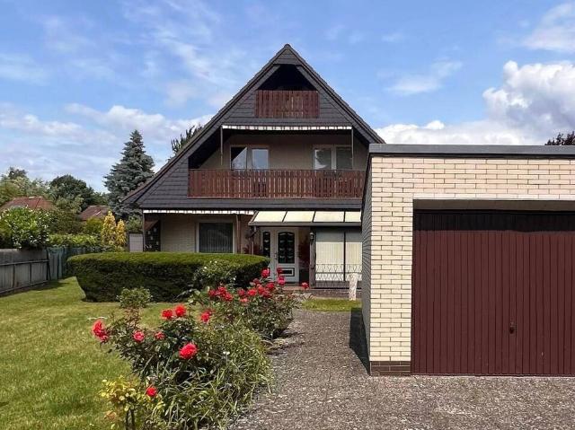 Attraktives Einfamilienhaus mit großzügigem Garten