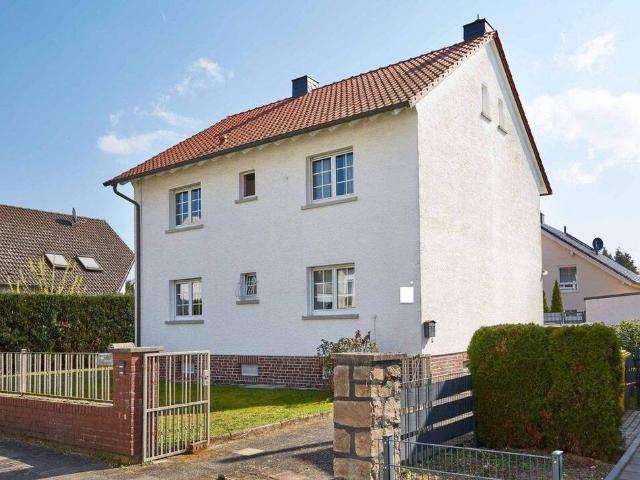 Attraktives Einfamilienhaus mit großzügigem Grundstück und Entwicklungspotenzial