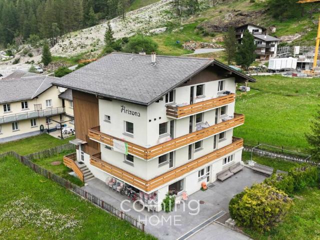 Attraktives Gruppenhaus in Saas Grund mit Ausbaupotenzial und Alpenpanorama