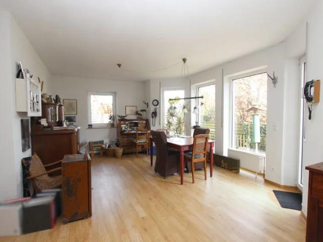Attraktives Reihenendhaus in Kassel Harleshausen/Jungfernkopf mit PKW Stellplatz