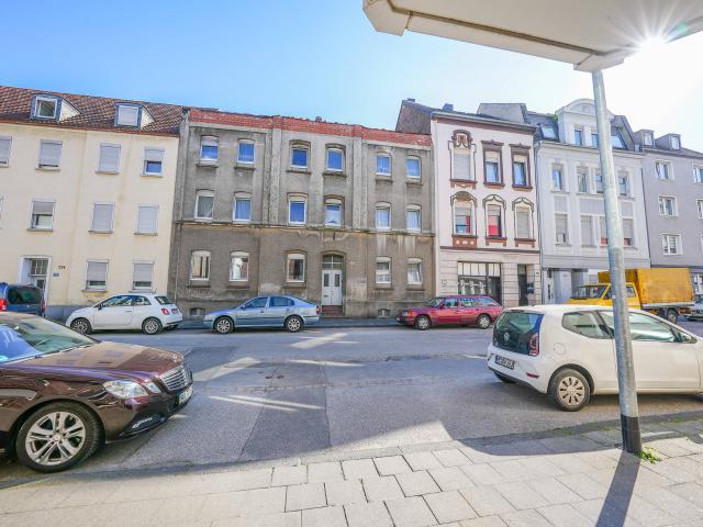 Attraktives Sanierungsobjekt nahe Volksgarten Mehrfamilienhaus mit top Ausbaupotenzial