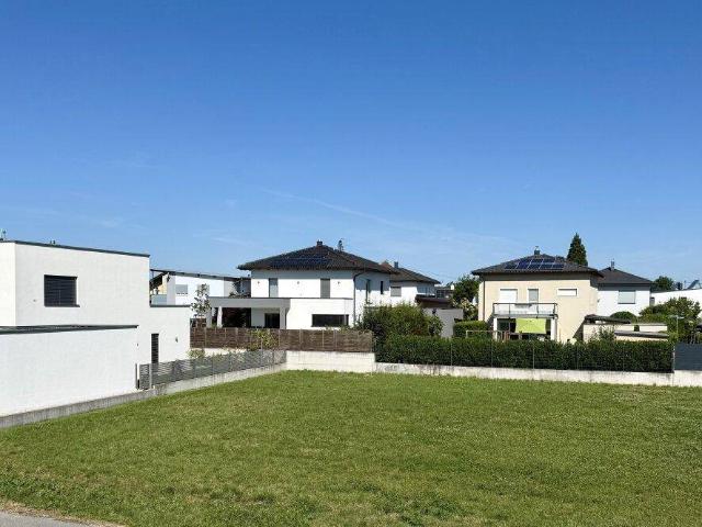 ATTRAKTIVER BAUGRUND IN RUHIGER SIEDLUNGSLAGE KEIN BAUZWANG