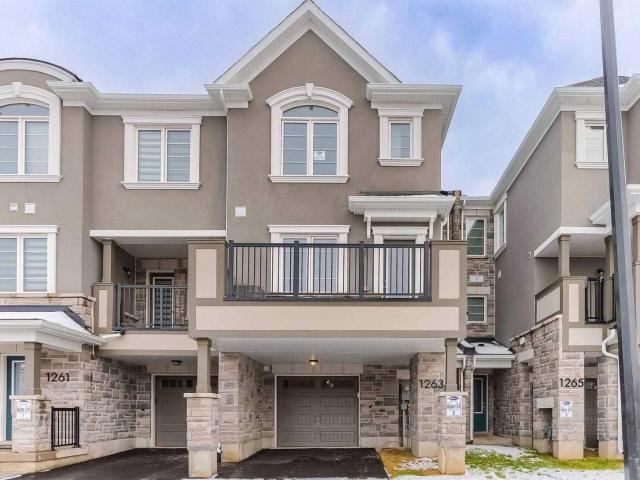 Att/Row/Townhouse Property