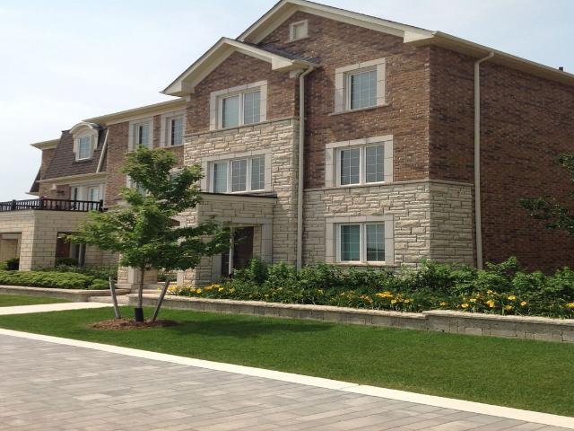 Att/Row/Townhouse Property