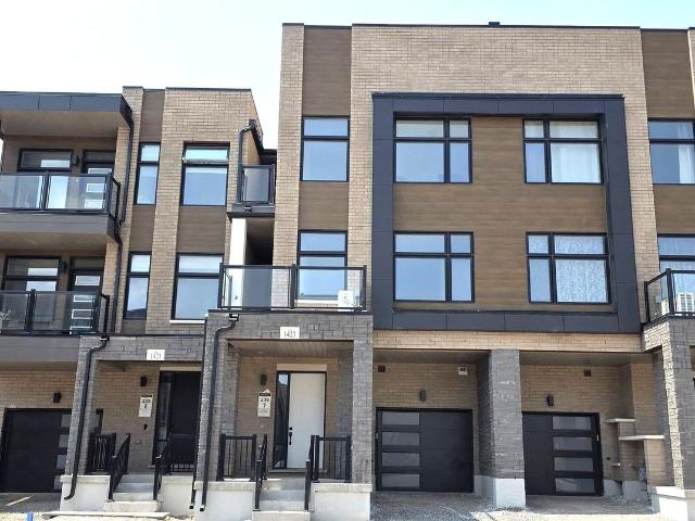Att/Row/Townhouse Property
