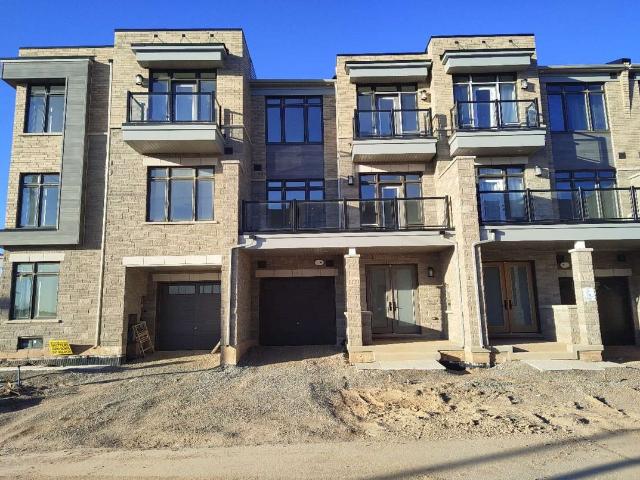 Att/Row/Townhouse Property