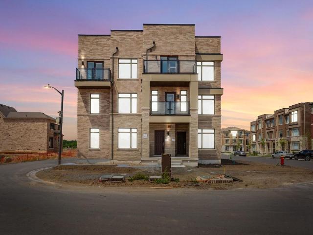 Att/Row/Townhouse Property