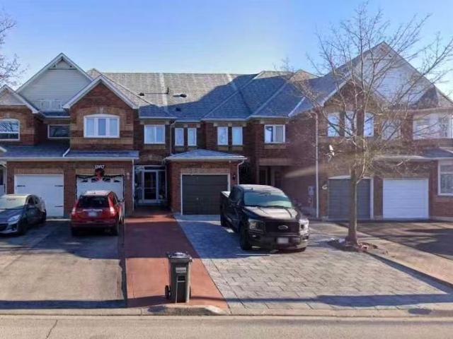 Att/Row/Townhouse Property