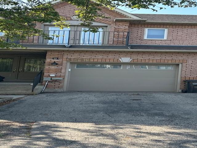 Att/Row/Townhouse Property