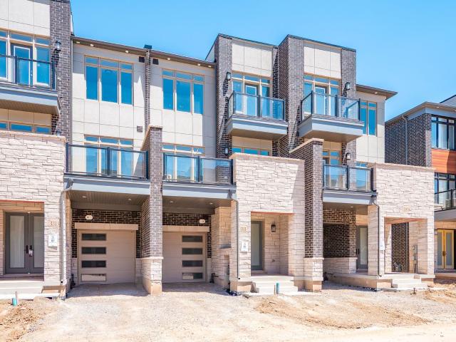 Att/Row/Townhouse Property