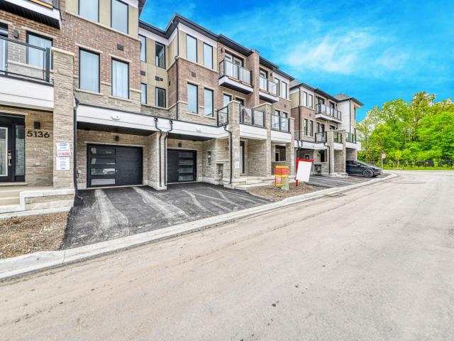 Att/Row/Townhouse Property