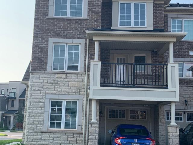 Att/Row/Townhouse Property