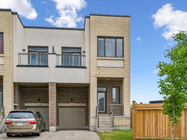 Att/Row/Townhouse Property