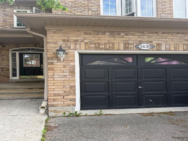 Att/Row/Townhouse Property