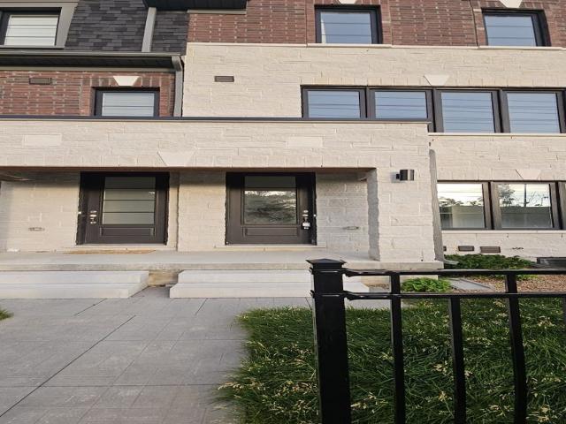 Att/Row/Townhouse Property