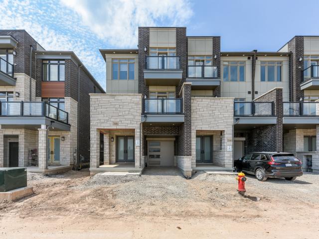 Att/Row/Townhouse Property
