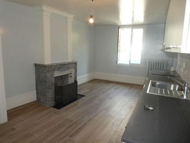 Atypical 4 room apartment in a quiet area in Chêne Bourg