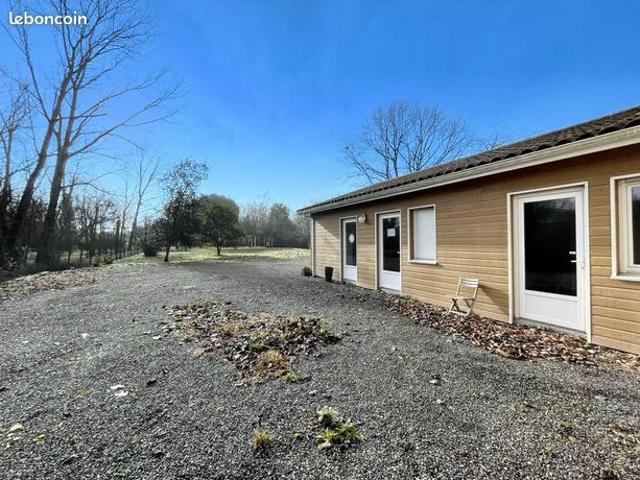 ATYPIQUE – 181 m² de plain pied à réinventer sur 2 600 m² de terrain