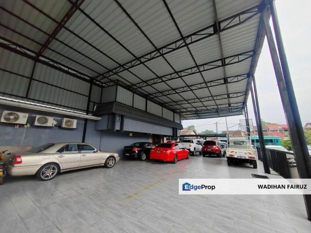 Au3 Keramat