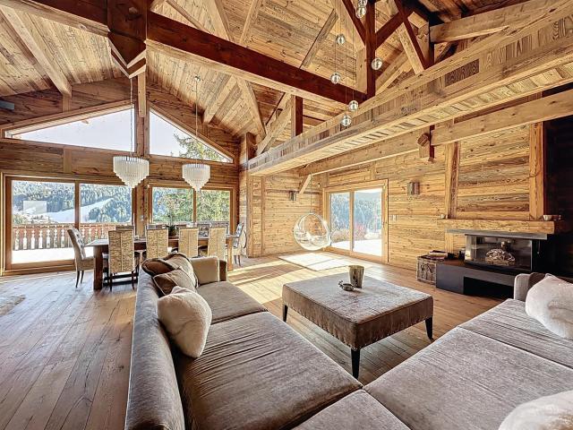 Au cœur du domaine skiable des Portes du Soleil l'un des plu. 264m² Les Gets