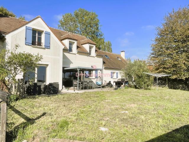 Au cœur du Parc Naturel Régional du Vexin. Belle maison traditionnelle de 7 pièces