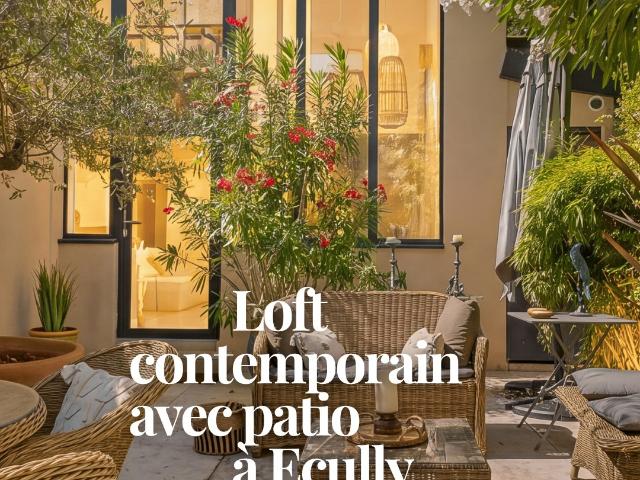 AU CŒUR DU VILLAGE D' ECULLY, LOFT D'EXCEPTION AVEC PATIO.
