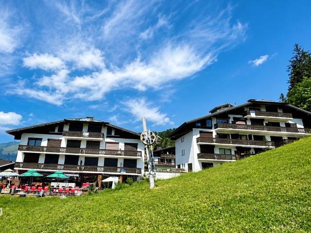Au cœur du village et skis aux pieds ! 56m² Les Gets