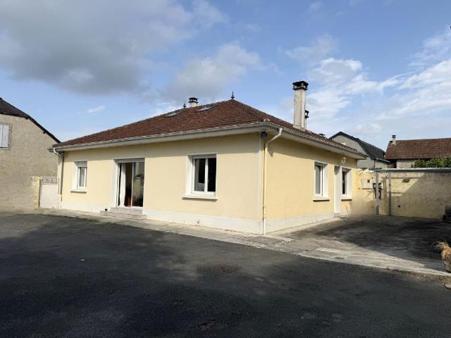 AU CŒUR DE BOEIL BEZING — MAISON DE VILLE 112 M² HABITABLE EN L'ÉTAT