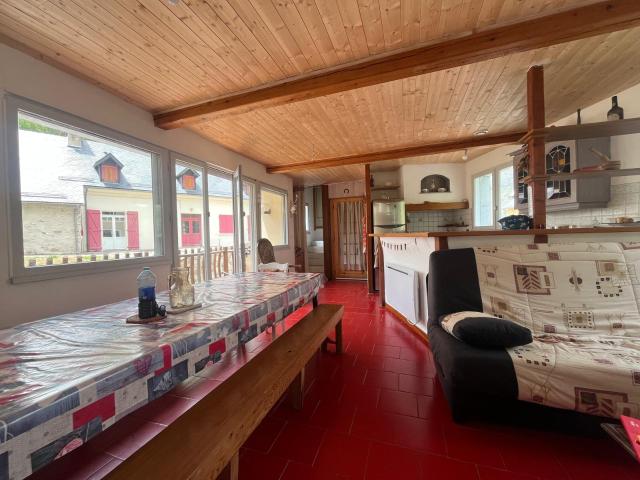 Au cœur de Gavarnie: 170 m2, 3 logements indépendants, fort potentiel locatif !