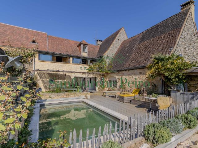 Au cœur de la Bastide de Domme Vallée de la Dordogne